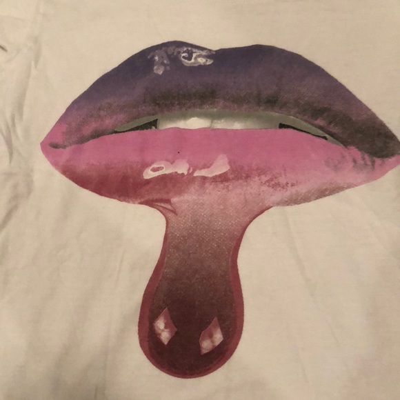 Shirt - Picture 2 of 2